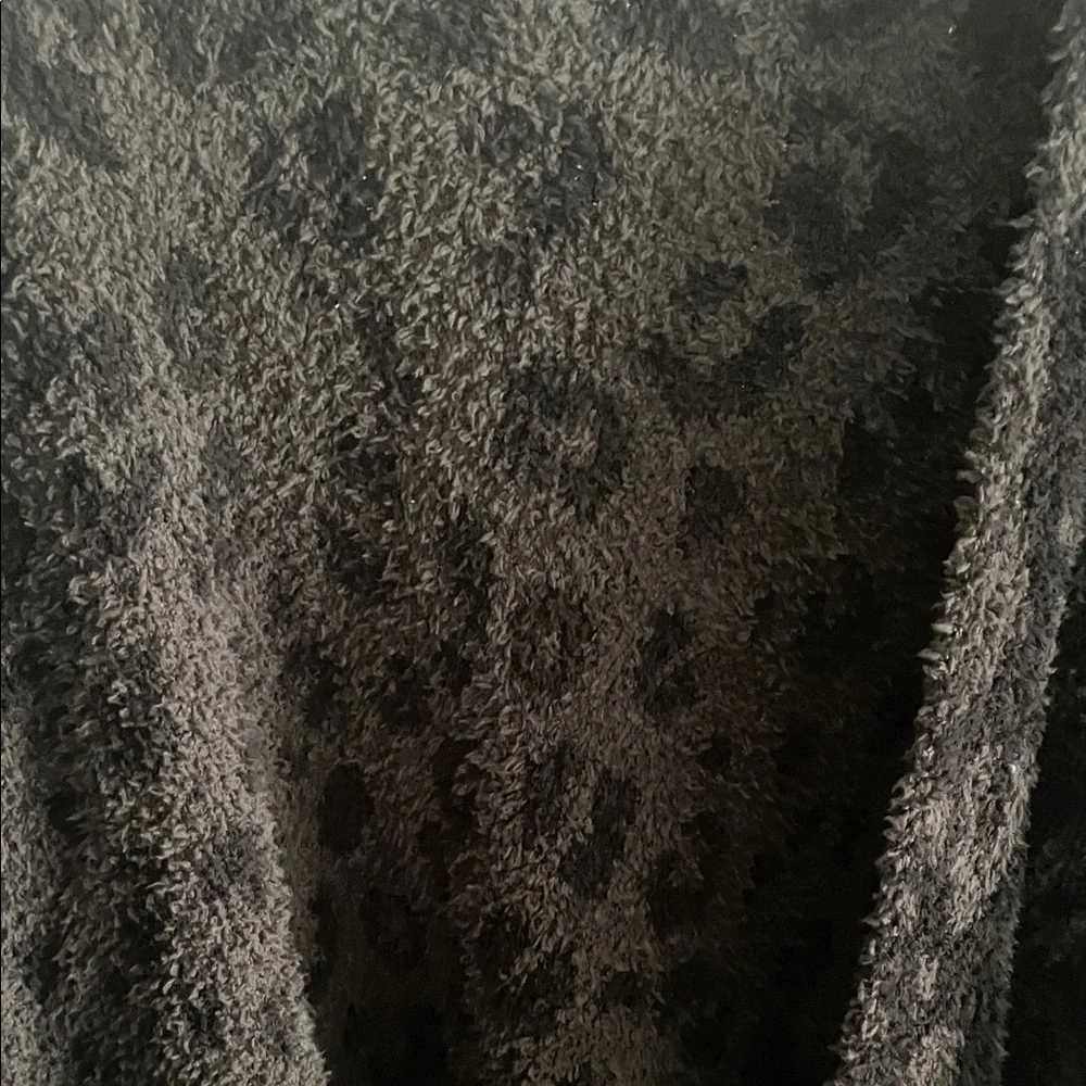 Mud Pie Black and Gray Leopard Reversible Chenille Poncho - Picture 6 of 11